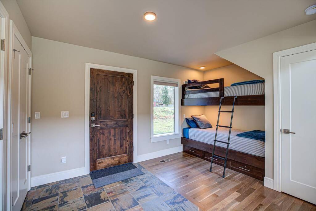 Newly Built Modern Chalet Duplex - 2 Mount Hood Village Eksteriør bilde