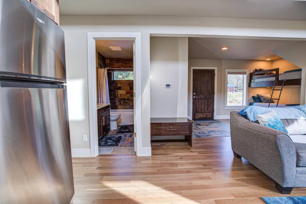 Newly Built Modern Chalet Duplex - 2 Mount Hood Village Eksteriør bilde